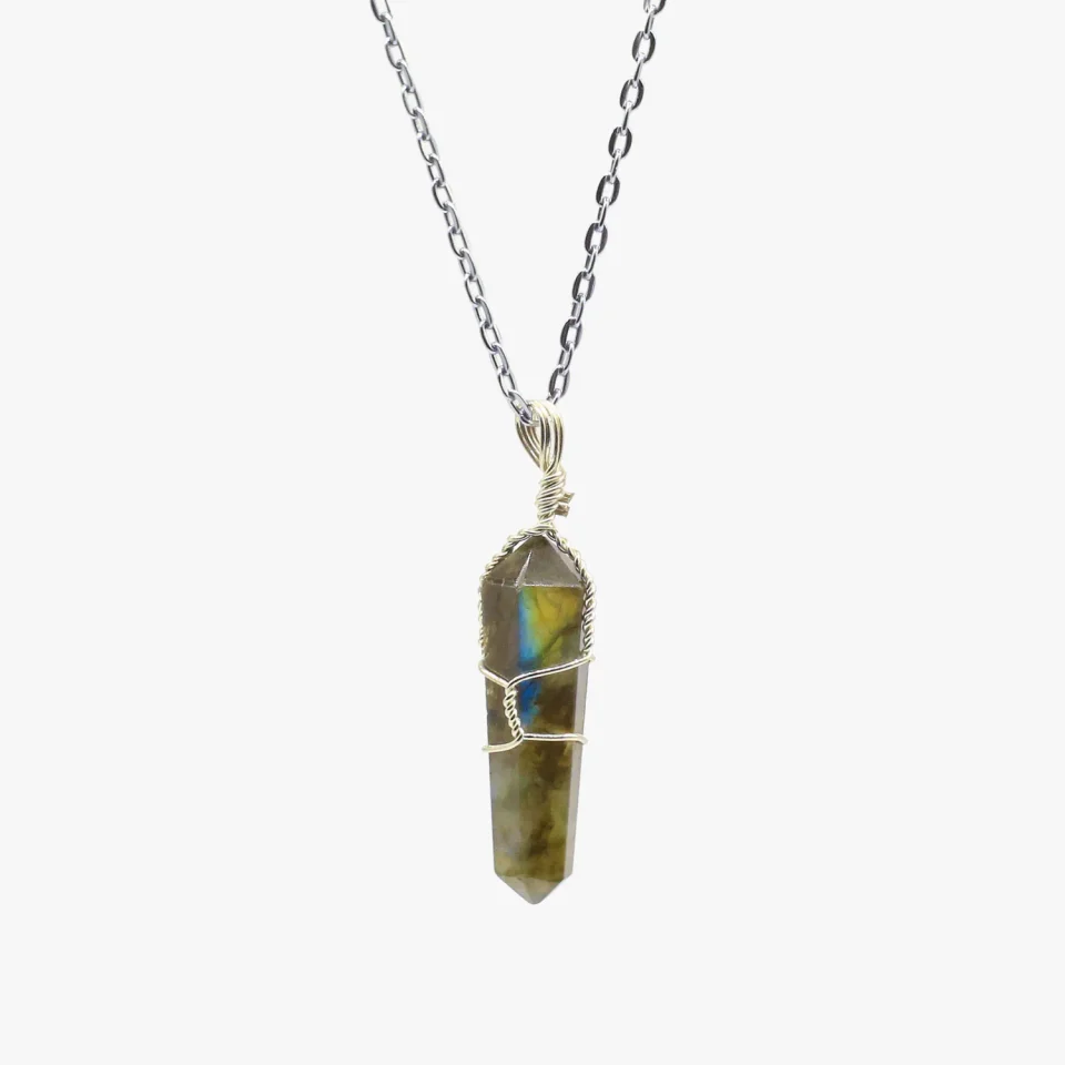 Labradorite pendant